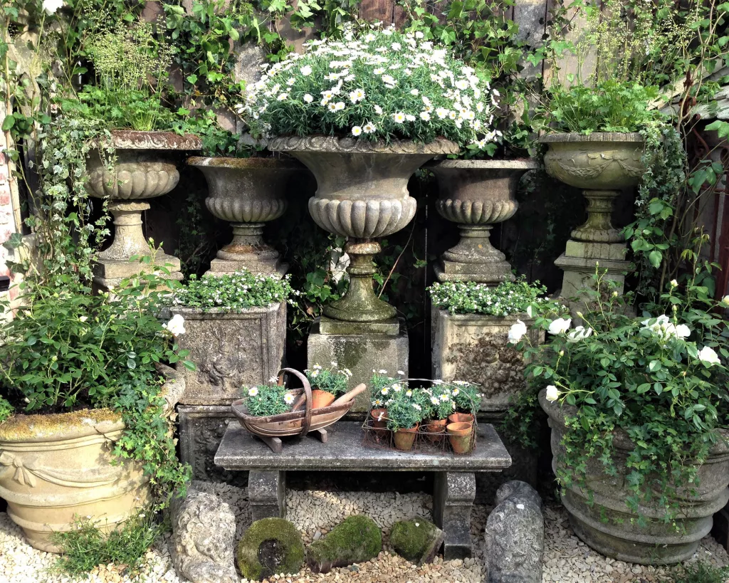 gardening ideas - Redwood Stone